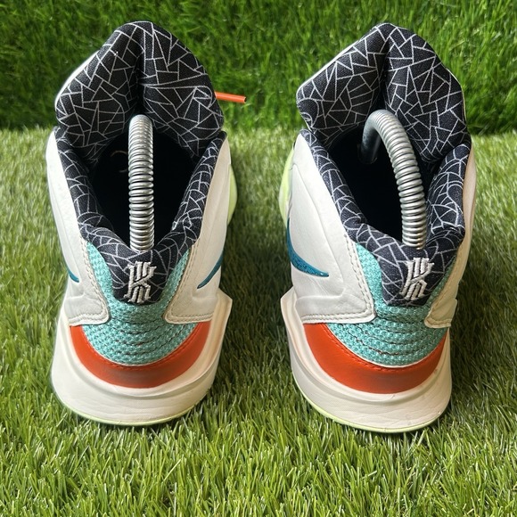 Nike Kyrie 8 Infinity EP Chinese New Year 2022 - DD0324-001, Size 5.5Y - Picture 4 of 6